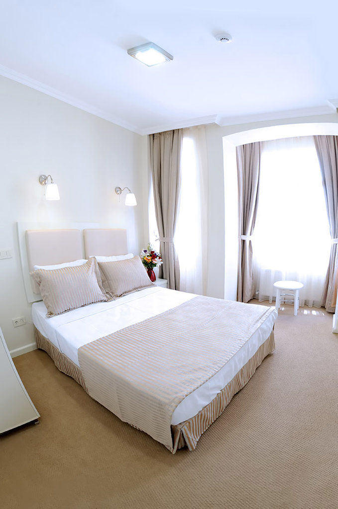 Ada Homes Hotel Taksim Истанбул Екстериор снимка